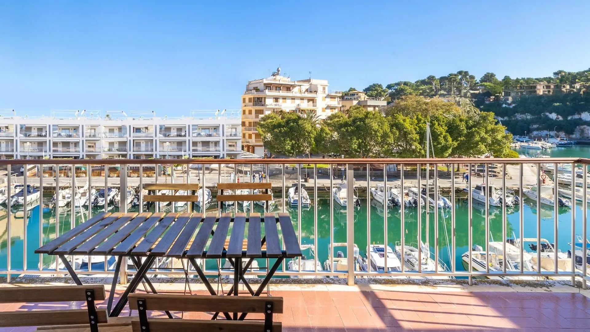 アパート マナコルPorto Cristo 6 Personsアパートメント